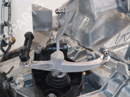 gearbox-renault-twingo-iii-bcm_-bca_-2014-32075855 main image