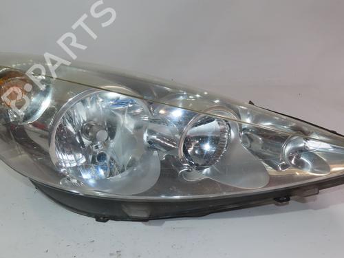 Right headlight PEUGEOT 206+ (2L_, 2M_) 1.4 HDi eco 70 | BP28051242C29