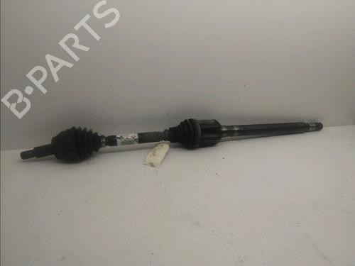 Used Right front driveshaft Right front driveshaft LAND ROVER RANGE ROVER SPORT II (L494) 3.0 SDV6 4x4 (306 hp) 15577708 15577708