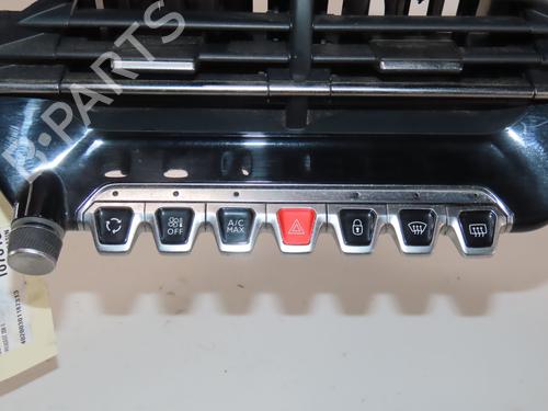 Used Climate control Climate control 38298152 38298152
