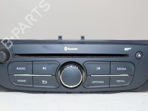 Used Radio RENAULT KANGOO Express (FW0/1_) 1.5 dCi 90 (FW0G, FW05, FW08, FW11) (90 hp) 23161632
