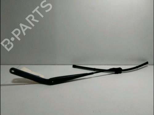 Used Front windshield wiper arm BMW X6 (E71, E72) xDrive 30 d (211 hp) 14901445