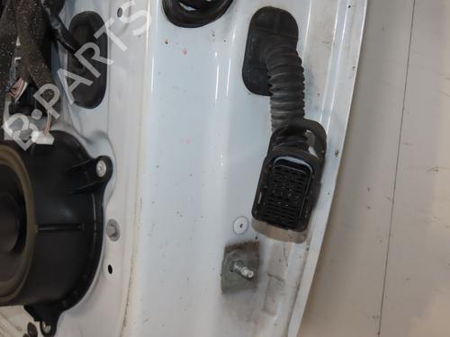 Used Left front door Left front door 38627857 38627857