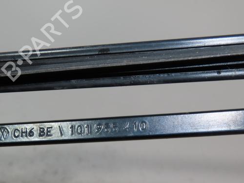 Used Front windshield wiper arm VW GOLF V (1K1) 1.9 TDI (90 hp) 24345250