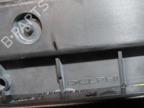 Used Fuse box CITROËN C4 I (LC_) 1.6 HDi (90 hp) 30117674