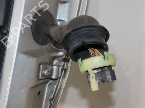 left-front-door-peugeot-206-2l_-2m_-2009-2010-2011-2012-2013-32432506 main image