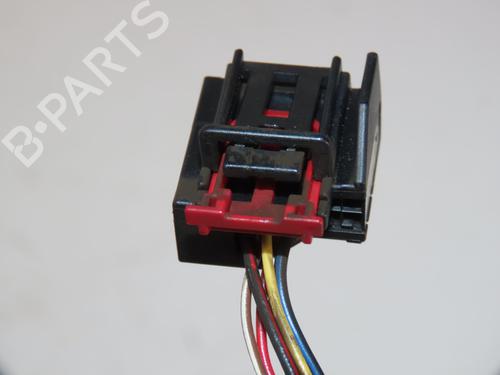 left-mirror-vw-touran-1t3-2010-2011-2012-2013-2014-2015-2016-33894215 main image
