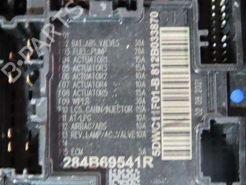 Used Fuse box RENAULT ARKANA I (LCM_, LDN_) 1.6 E-TECH 145 (LDMU) (143 hp) 29516545