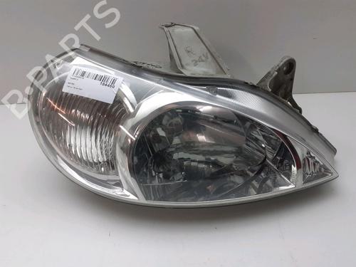 Used Right headlight KIA RIO I Hatchback (DC) 1.5 16V (98 hp) 23164660
