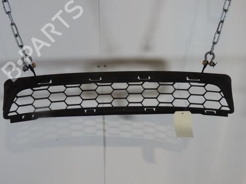 Used Grille Grille VOLVO C30 (533) D2 (115 hp) 40484403 40484403