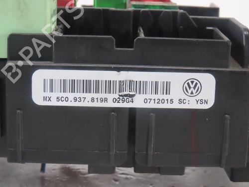 Fuse box VW BEETLE (5C1, 5C2) 1.2 TSI 16V | BP37454255E1 - Image 2