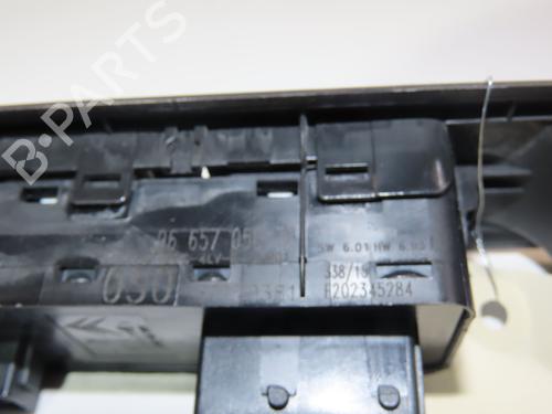 Used Left front window switch CITROËN C4 II (NC_) 1.6 BlueHDi 100 (99 hp) 17470058