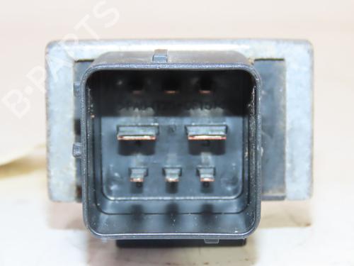 electronic-module-renault-twingo-ii-cn0_-2007-33058877 main image