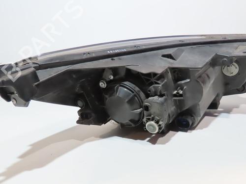 Used Left headlight KIA RIO IV (YB, SC, FB) 1.4 CRDi 90 (90 hp) 31576363