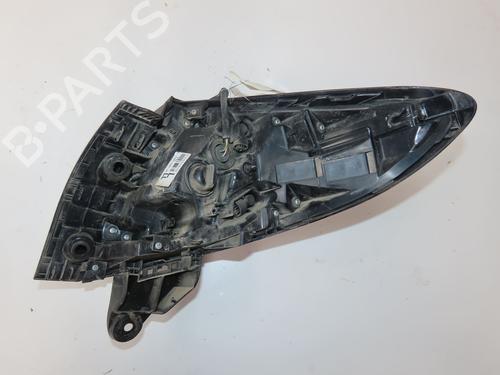 left-taillight-toyota-c-hr-_x1_-2016-37004172 main image