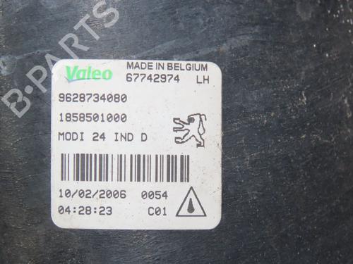 Used Left front fog light PEUGEOT 206 Hatchback (2A/C) 1.4 HDi eco 70 (68 hp) 23334146