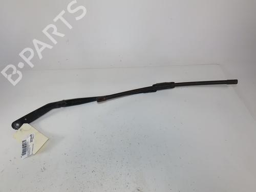 Used Front windshield wiper arm Front windshield wiper arm 38608980 38608980