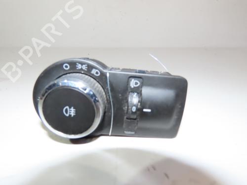 Used Headlight switch CHEVROLET AVEO Hatchback (T300) 1.3 D (75 hp) 18543705