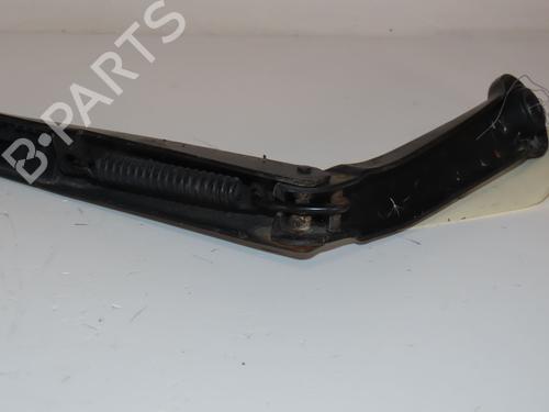 Used Front windshield wiper arm BMW 3 (E46) 330 d (204 hp) 29846223