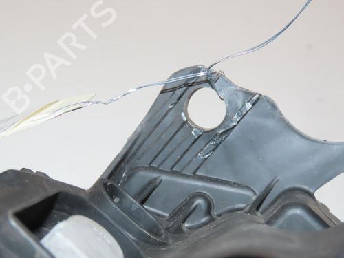 Used Right headlight PEUGEOT 208 I (CA_, CC_) 1.0 VTi (68 hp) 32129288