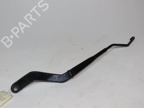 Used Front windshield wiper arm PEUGEOT 106 II (1A_, 1C_) 1.1 i (60 hp) 20653547
