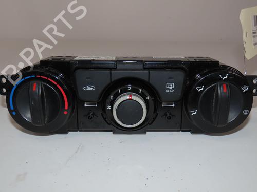 climate-control-hyundai-i20-i-pb-pbt-2008-2009-2010-2011-2012-2013-2014-2015-34387247 main image