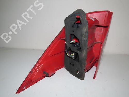 left-taillight-peugeot-1007-km_-2005-23165128 main image