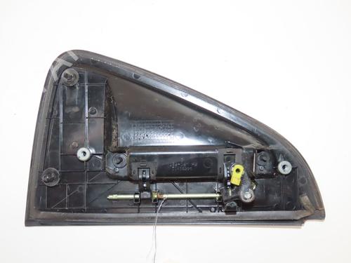 Høyre bak utvendig håndtak Høyre bak utvendig håndtak CHEVROLET SPARK (M300) 1.0 (68 hp) 33835872 33835872