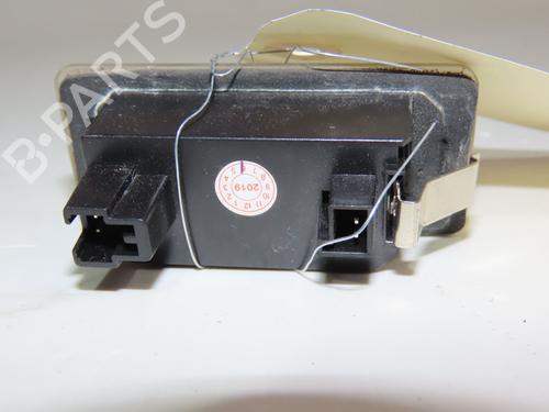 Used Licence plate light VW PASSAT B7 Variant (365) 2.0 TDI (140 hp) 18206145