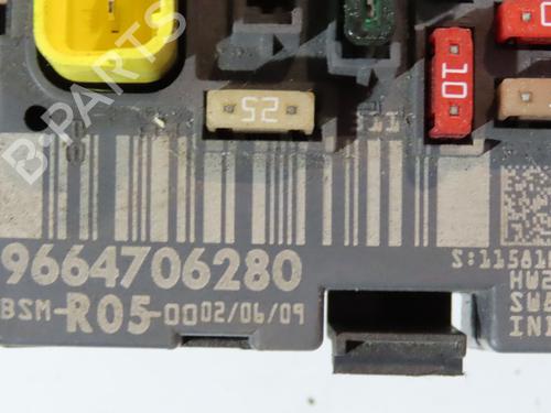 Fuse box PEUGEOT 308 I (4A_, 4C_) 1.6 HDi | BP29344512E1 