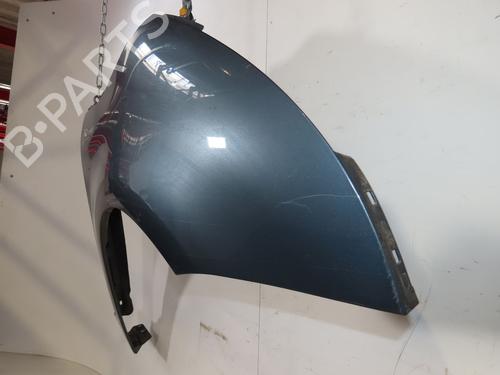 Used Right front fenders Right front fenders 37083771 37083771