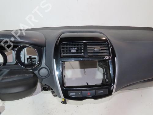 Instrumentbræt CITROËN C4 AIRCROSS 1.6 HDi 115 AWC (114 hp) 19529397