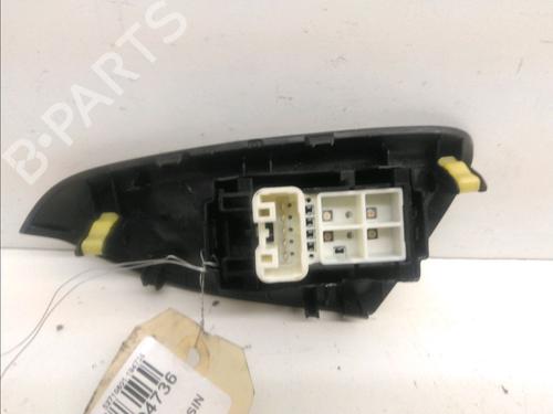switch-citroen-c1-ii-pa_-ps_-10-vti-72-b000954680-2014-2015-2016-2017-2018-2019-2020-2021-15492785 main image