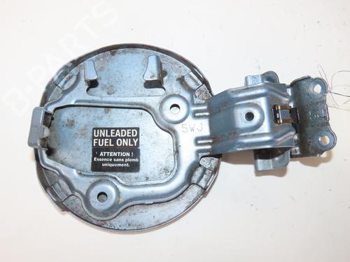 fuel-flap-toyota-auris-estate-_e18_-2013-2014-2015-2016-2017-2018-36485382 main image