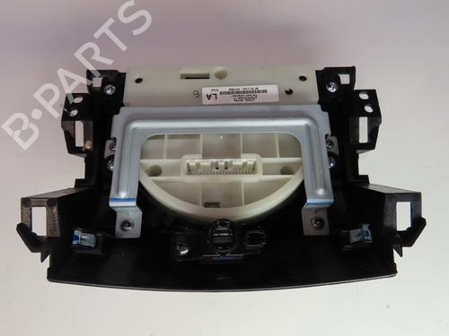 Used Climate control NISSAN NOTE (E12) 1.2 (80 hp) 17469962
