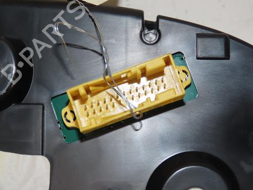 Used Instrument cluster Instrument cluster PEUGEOT 308 I (4A_, 4C_) 1.4 16V (95 hp) 33835822 33835822