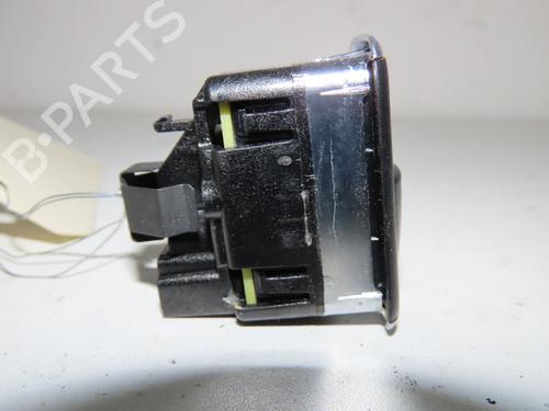 Used Right rear window switch MERCEDES-BENZ CLA Coupe (C117) CLA 200 CDI / d (117.308) (136 hp) 16203761