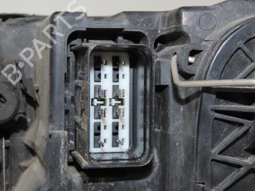 right-headlight-volvo-v50-545-2003-2004-2005-2006-2007-2008-2009-2010-2011-2012-30502013 main image