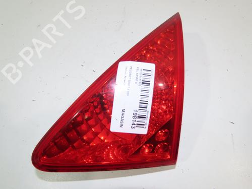 Used Right tailgate light PEUGEOT 3008 I MPV (0U_) 1.6 HDi (109 hp) 16461700