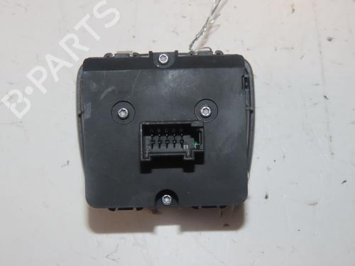 switch-porsche-panamera-970-2009-2010-2011-2012-2013-2014-2015-2016-2017-40615196 main image