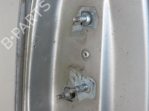 Używane Drzwi przednie prawe RENAULT MODUS / GRAND MODUS (F/JP0_) 1.2 (JP0C, JP0K, FP0C, FP0K, FP0P, JP0P, JP0T) (75 hp) 30916488