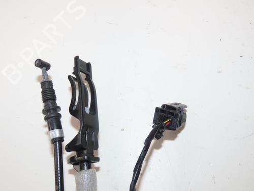 Used Rear right lock Rear right lock VW GOLF VIII (CD1, DA1) 1.5 eTSI (131 hp) 36510200 36510200