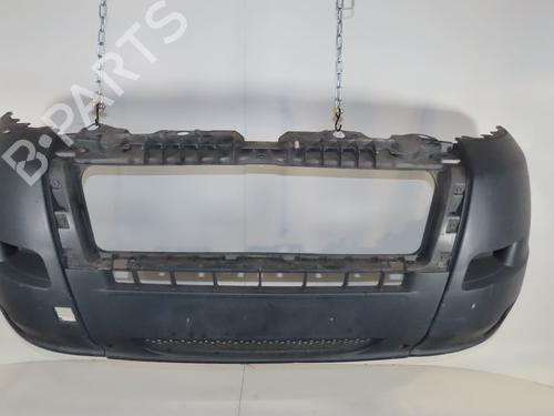 Used Front bumper CITROËN JUMPER II Bus 2.2 HDi 110 (110 hp) 23161881