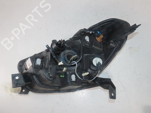 Used Right headlight Right headlight DACIA DOKKER Box Body/MPV 1.5 dCi 75 / Blue dCi 75 (FEJW, FEAH) (75 hp) 40615251 40615251