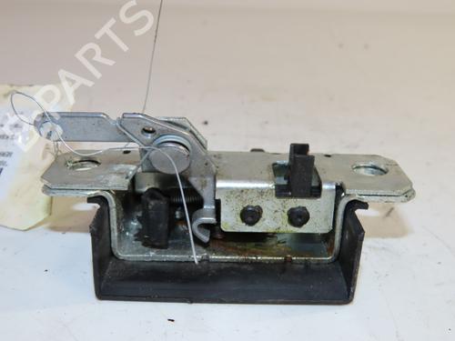 Bagklap lås VW POLO IV (9N_, 9A_) 1.2 (60 hp) 31984406