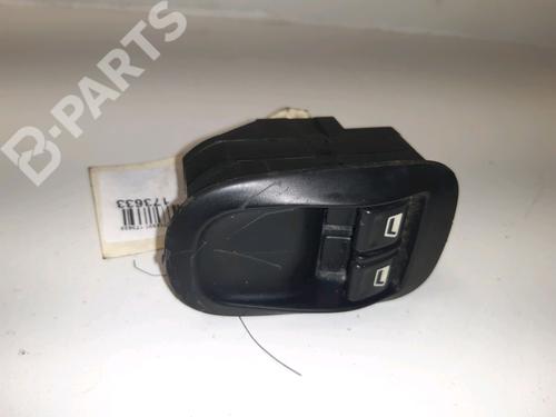 Used Left front window switch Left front window switch PEUGEOT 206 Hatchback (2A/C) 1.1 i (60 hp) 9022562 9022562