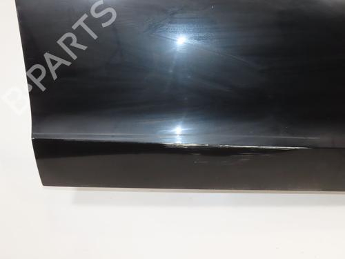 Used Right front door Right front door 37062221 37062221
