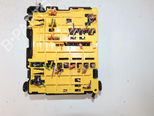 Used Fuse box PEUGEOT PARTNER Box Body/MPV (K9) 1.5 BlueHDi 100 (102 hp) 27470430