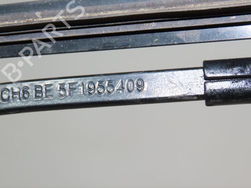 Used Front windshield wiper arm SEAT LEON ST (5F8) 2.0 TDI (150 hp) 24490175