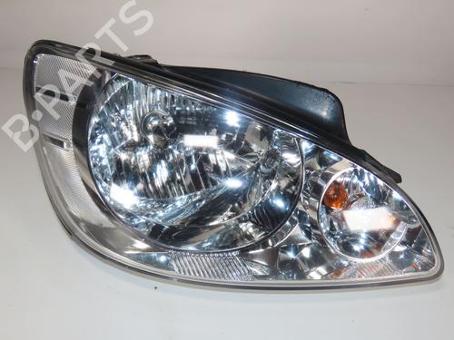 Right headlight HYUNDAI GETZ (TB) 1.1 | BP30164794C29